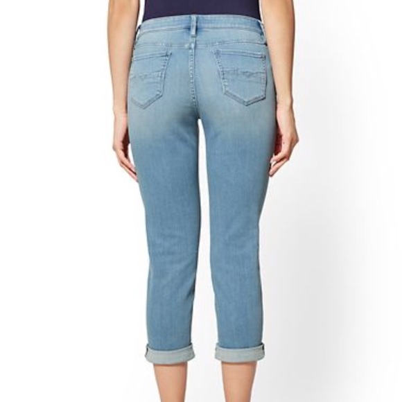 Distressed crop boyfriend jeans - Picture 3 of 3